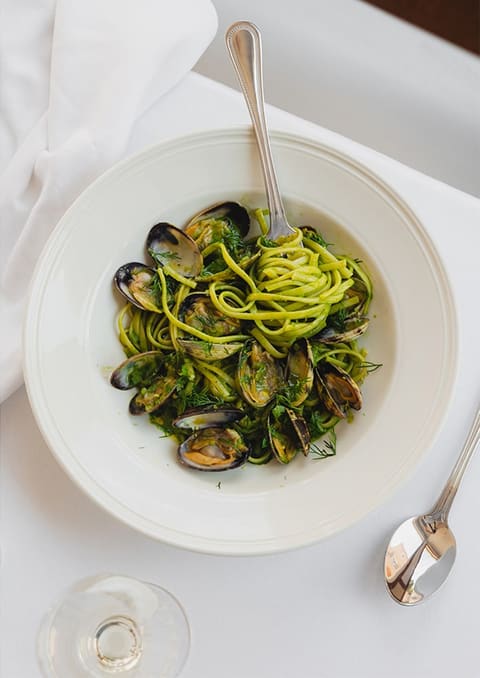 Linguines aux herbes et coquillages